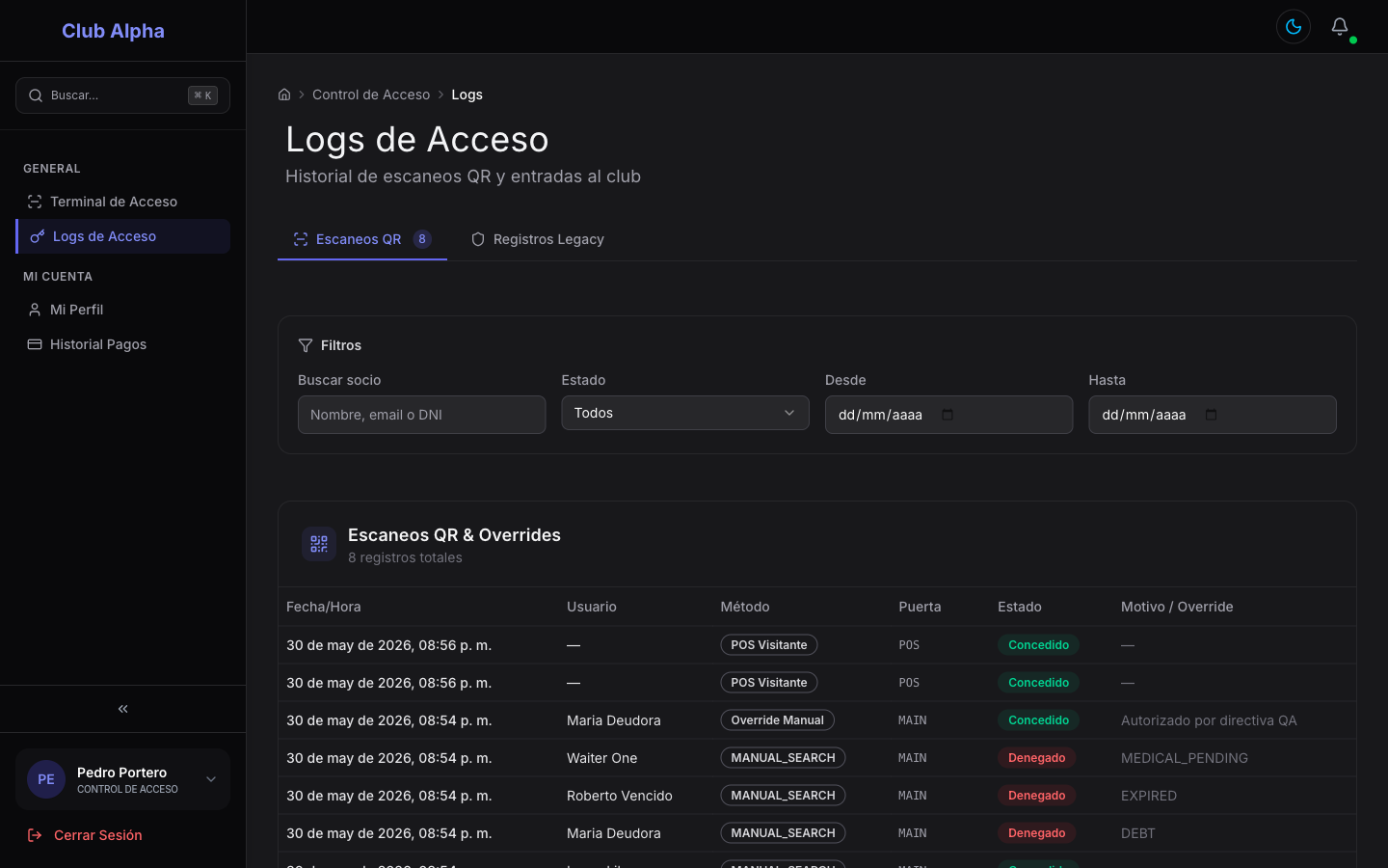 Logs de acceso y transacciones POS en Club Pulse con método, puerta y estado de cada registro.