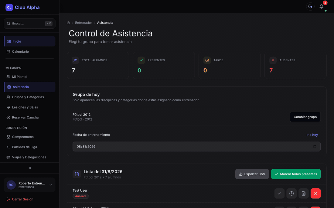 Control de asistencia del entrenador en Club Pulse con el plantel y botones presente/tarde/ausente.